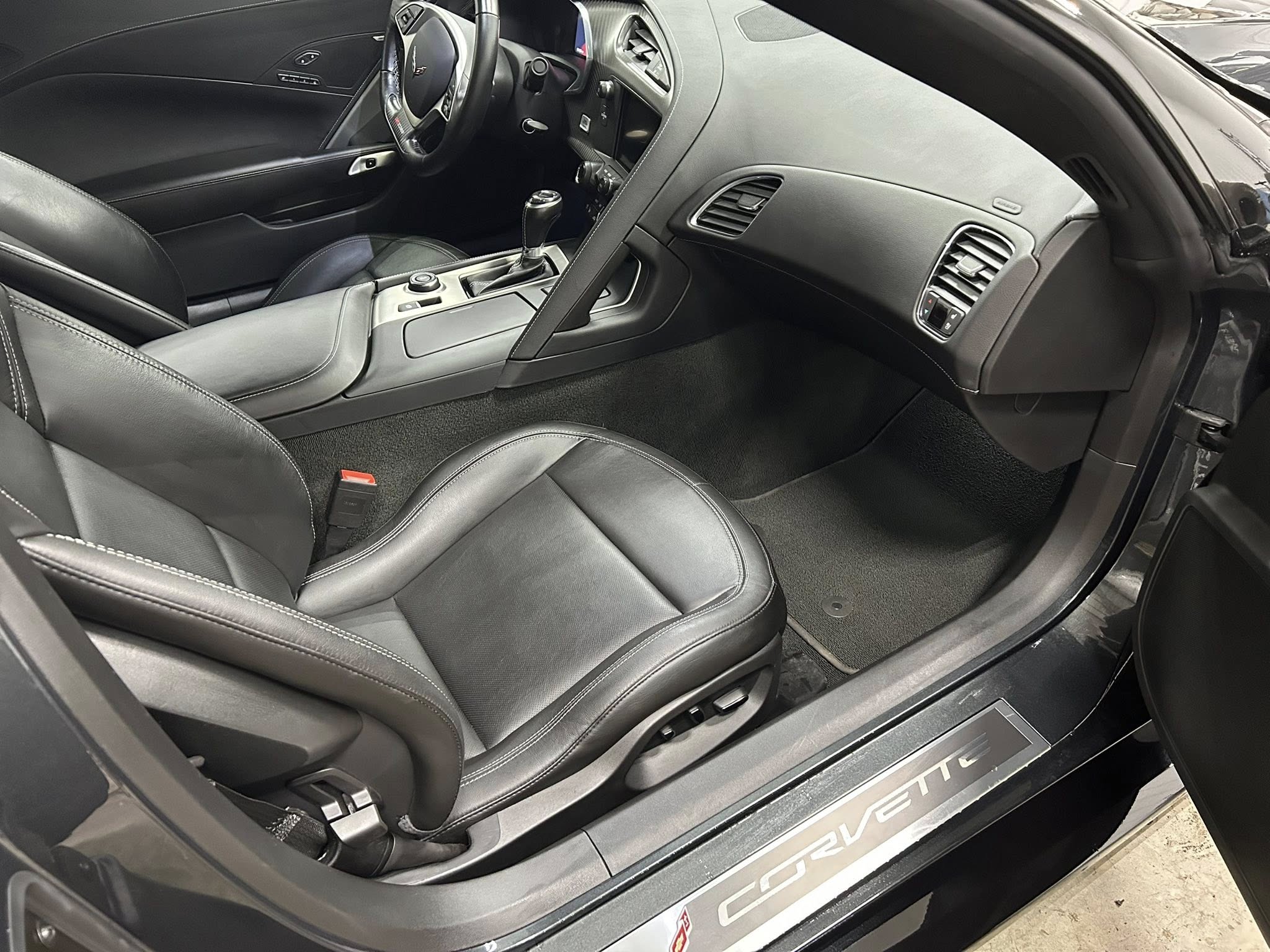 2018 Corvette Z06 - Passenger side detail
