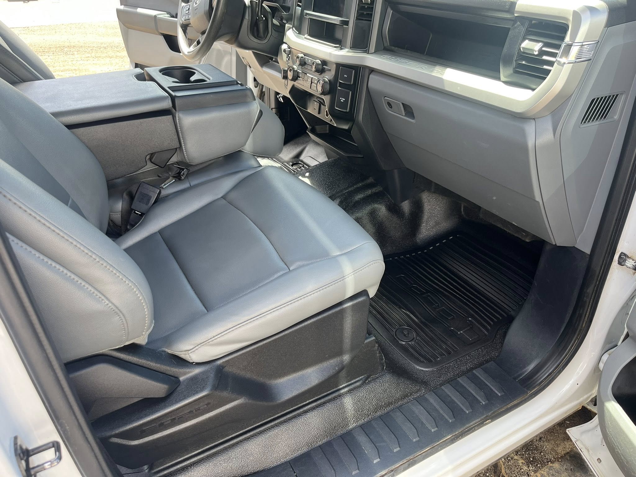 2024 Ford F350 - Passenger side after detailing